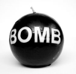 Evinden 22 el bombasi çikti! Evinden 22 el bombasi çikti!