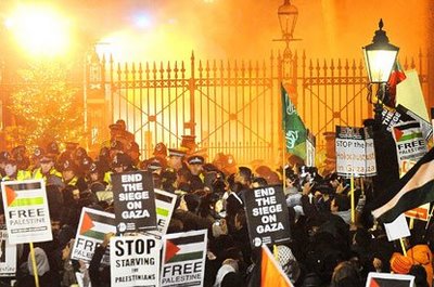 Kanada Tarihinin En Büyük Protestosu Kanada Tarihinin En Büyük Protestosu