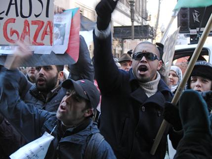 Kanada Tarihinin En Büyük Protestosu Kanada Tarihinin En Büyük Protestosu