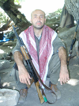 Orhan Yılmazkaya'nın PKK kampındaki fotoğrafları