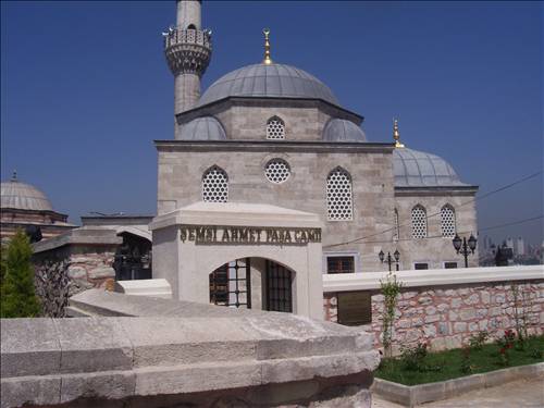 Şemsi Paşa Camii - Kuşkonmaz cami sırrı