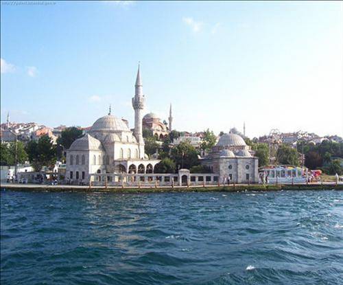 Şemsi Paşa Camii - Kuşkonmaz cami sırrı