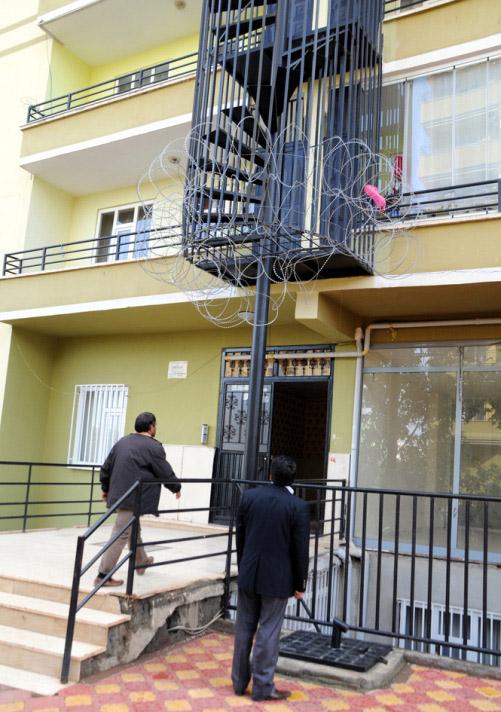Hırsız korkusu bunu da yaptırdı Hırsız korkusu bunu da yaptırdı