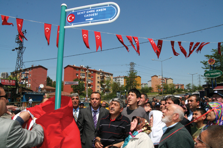 Ataşehir'de şehidin anısına saygısızlık iddiası