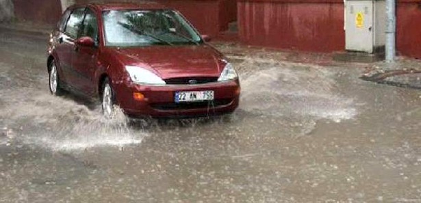 'Sel geliyor önleminizi alın' uyarısı