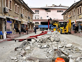 Çankırı´da belediye binasının çatısı uçtu 