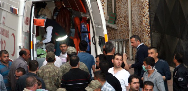 Şehit jandarma er Altan'ın baba evinde yas var