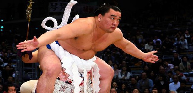 Ünlü sumo güreşçisi hayatını kaybetti
