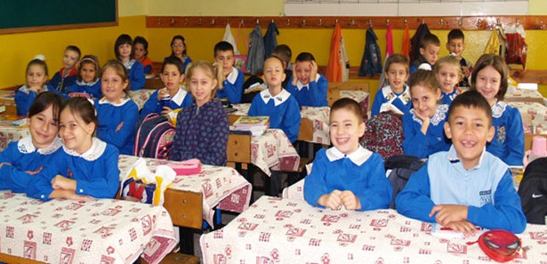 Öğrenciler, pazartesi günü ders başı yapacak