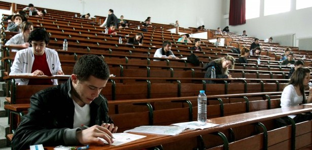 Öğretmen adaylarının alan sınavı sona erdi