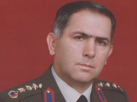 Özal ve Bitlis´in dosyalarını incelemeye aldı Özal ve Bitlis´in dosyalarını incelemeye aldı