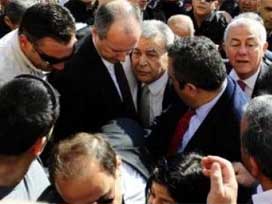 İzmir´deki duruşmada gıyabi sanığa tahilye