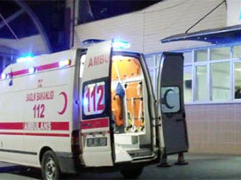 2 polisi satır darbesiyle yaraladı