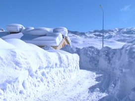 3 ilde 234 köy yolunu kar kapattı 