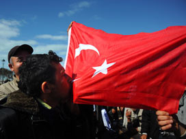 460 Türk daha Libya'yı terketti 