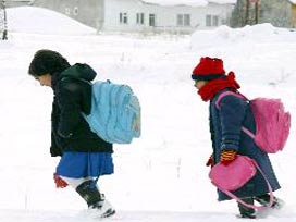 6 şehirde eğitime kar engeli 
