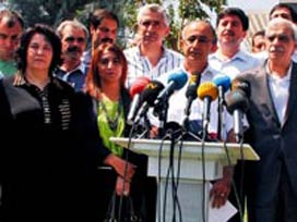 700 STK'lı sivil abluka barış için gidiyor