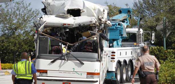 ABD'de otobüs kazası: 2 ölü 