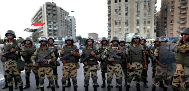 ABD'den darbeci Mısır ordusuna uyarı 