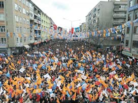AK Parti'nin nüfusu rekora koşuyor 