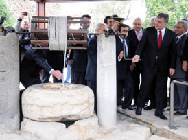 Abdullah Gül, tarihi mekanları gezdi / GALERİ 