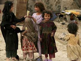 Afgan çocuklar aşı olacak 