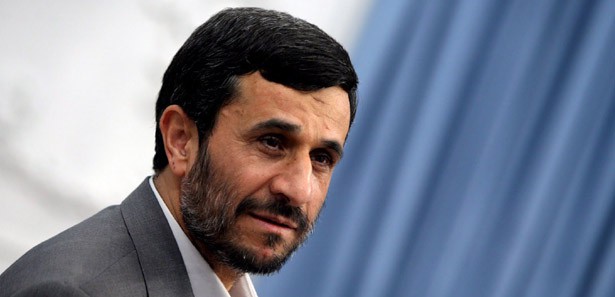 Ahmedinejad Venezuela'ya gitti 