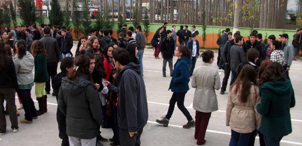 Akyazı'da serbest kıyafete geçiş başladı