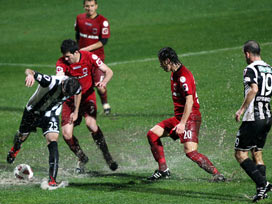 Altay evinde vuruldu! 