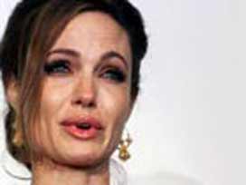 Angelina Jolie´yi çok üzen istek! 