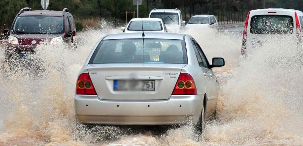 Antalya'da metrekareye 45 kilogram yağış düştü 