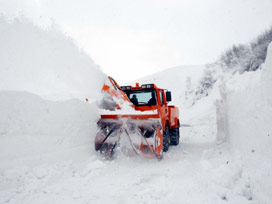 Ardahan´da ulaşıma kar engeli