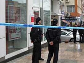 Ataşehir'de bir bankada silahlı soygun 