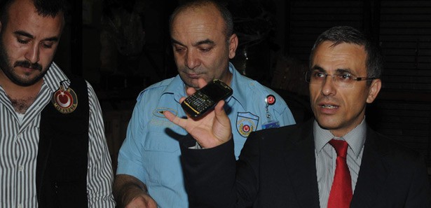 Atatürk Havalimanı'nda kaçak telefon ele geçirildi 