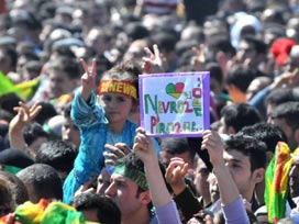 BDP'nin nevruz afişlerine toplatılma kararı 