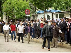 BDP şikayet etti Viranşehir ayaklandı BDP şikayet etti Viranşehir ayaklandı