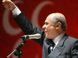 Bahçeli, Ermeni iddialarına ateş püskürdü 