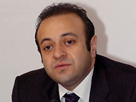 Bakan Bağış'tan BDP'ye ırkçılık uyarısı