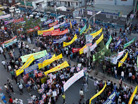 Bangladeş´te grev hayatı felç etti