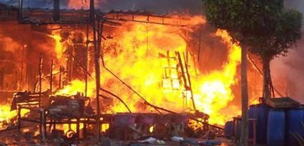 Bangladeş'te korkunç yangın: 120 ölü 