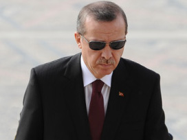 Başbakan cuma namazını İstanbul'da kıldı 