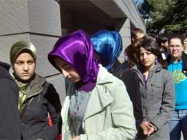 Başörtülü üniversitede o anı unutamıyor