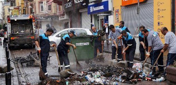 Beşiktaş'ta barikatlar kaldırılıyor