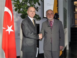 Belçika Meclis Başkanı elçiden yardım istedi