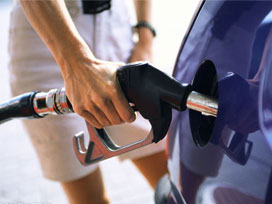 Benzin fiyatlarına Tüketiciler'den tepki! 