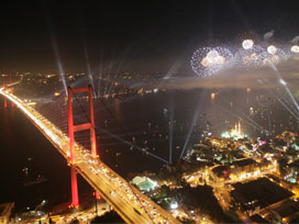 Bu görsel şölenin tekrarını kaçırmayın