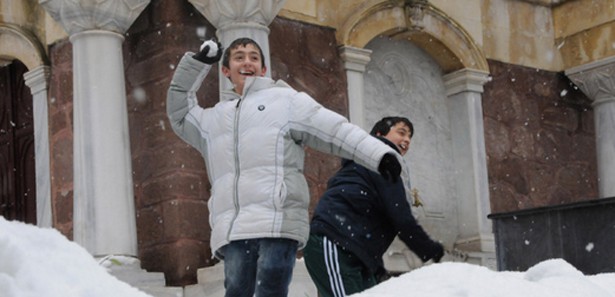 Bu illerde okullar bugün de tatil