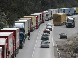 Bulgaristan sınırında 12 km TIR kuyruğu 