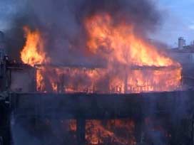 Büyükçekmece'de fabrika yangını 