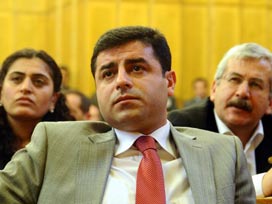 CHP, BDP'nin 'sol blok' önerisine soğuk